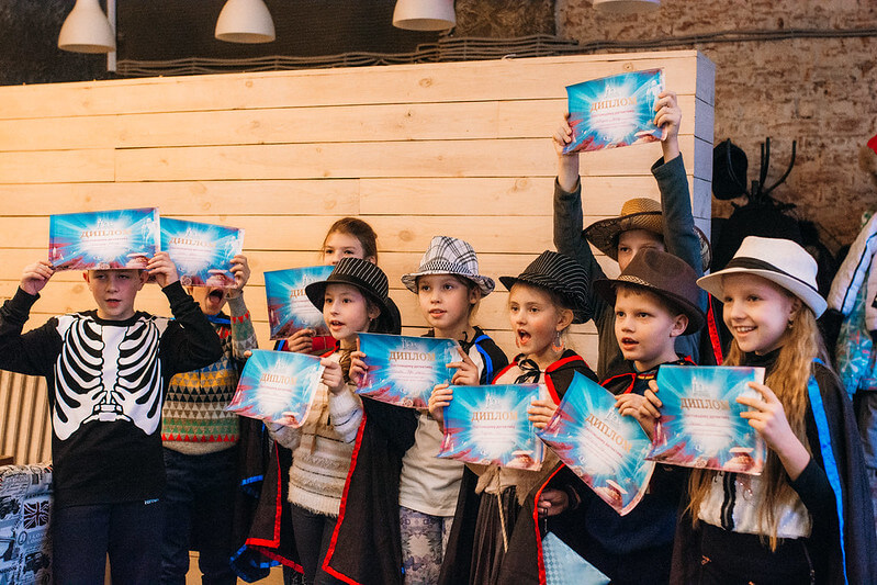 Как отметить Новый год классом — идеи для младших школьников в Севастополе